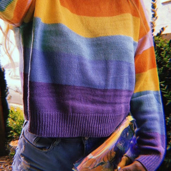 ❌SOLD❌ Forever 21 Boxy Pastel Rainbow Colorblock Stripe Sweater - Picture 5 of 10